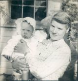 Wayland1/272 Kippy and 2nd cousin Carol Joy.jpg