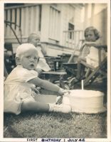 Wayland1/279 Kippy with 1st birthday cake.jpg